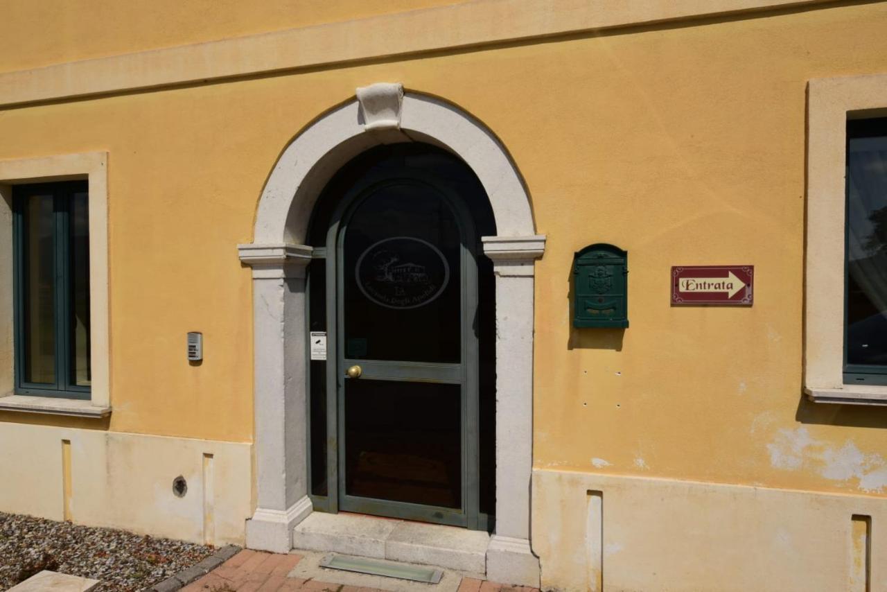 Albergo La Locanda Degli Apolidi Atena Lucana Exterior photo